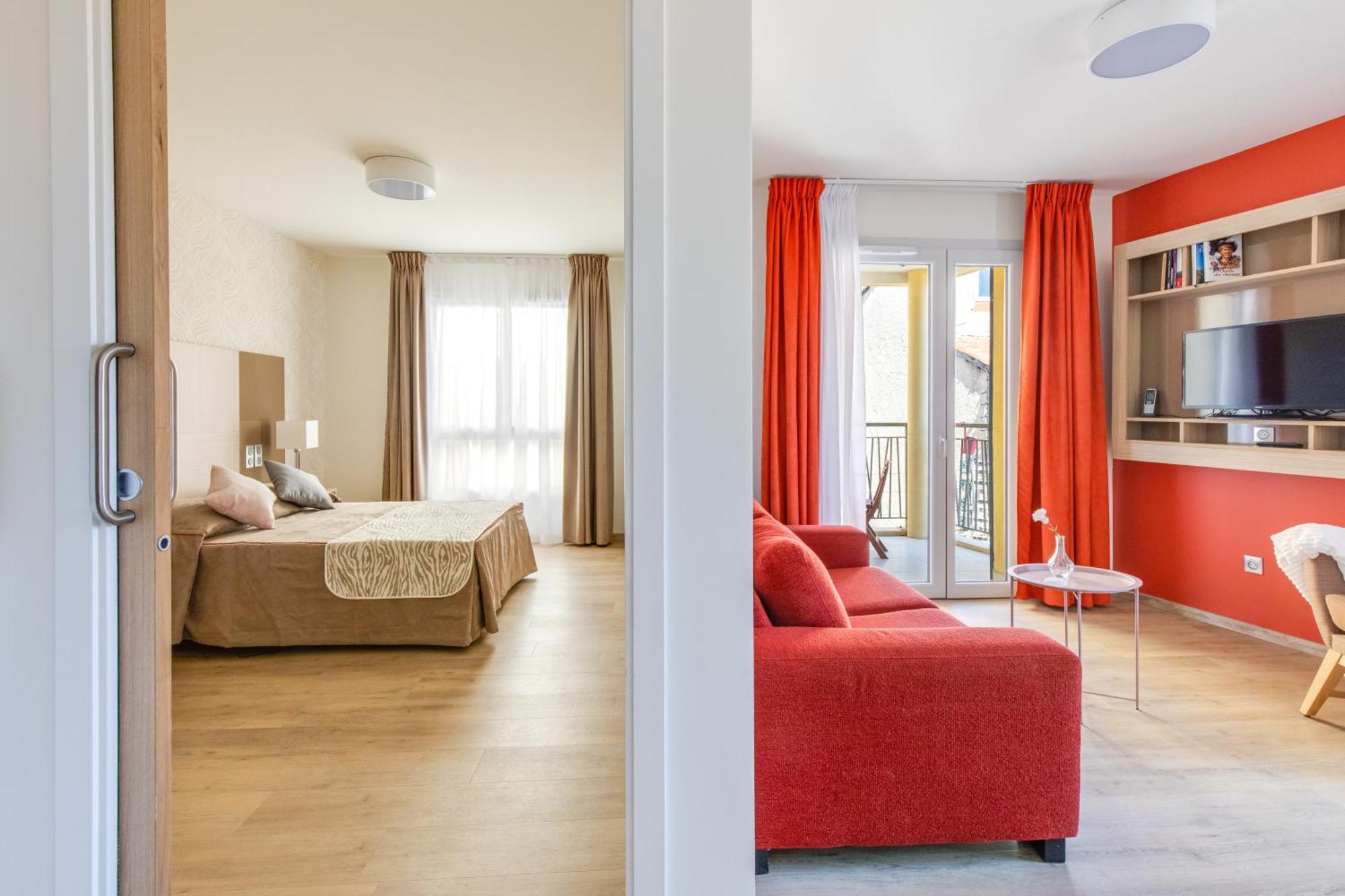 Zenao Frejus Aparthotel Exterior photo